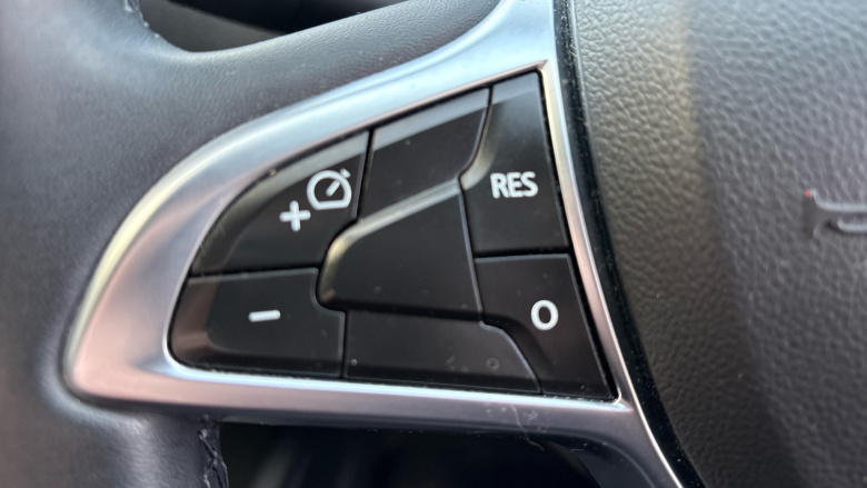 Dacia Duster 1.0 TCe 100 Comfort 5dr Bi Fuel Estate